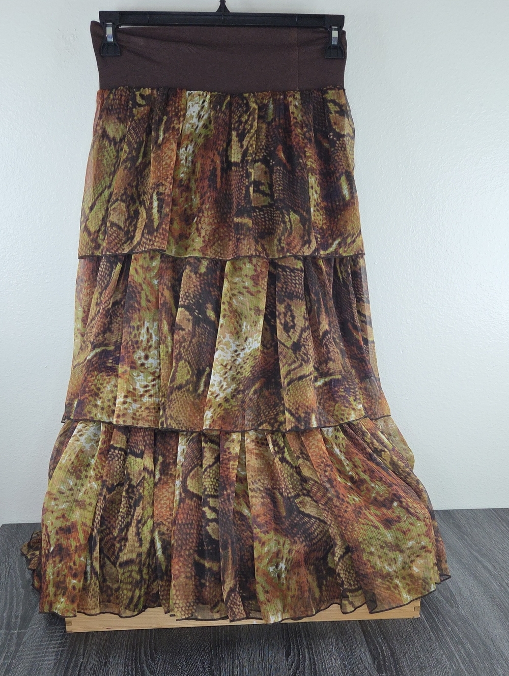 Reba Tiered SnakePrint Maxi Skirt in Brown and Olive Small EUC Stretch Waistband
